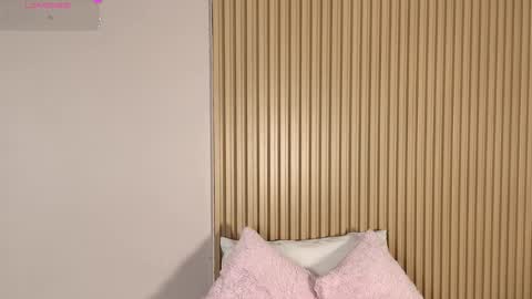 Emily online show from 03-17-26, 12:19