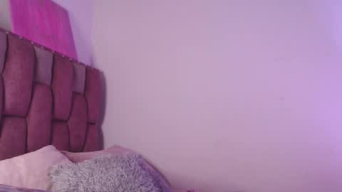 Snapshot of emily_w2 chatting on 05-31-26, 03:04 emily_w2 online show from 05-31-26, 03:04