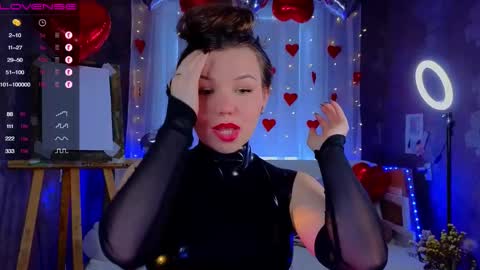 Snapshot of emilyart_ chatting on 02-15-25, 06:02 artist Emily online show from 02-15-25, 06:02