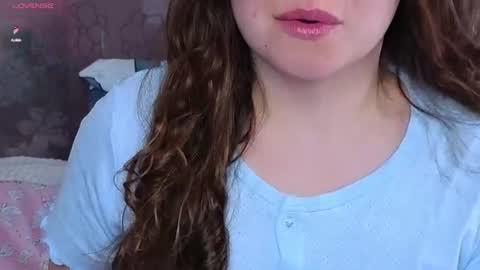 artist Emily online show from 08-07-26, 04:14