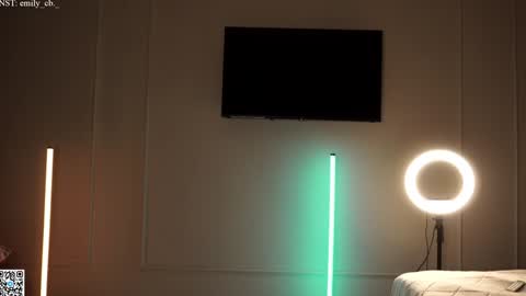 emilybatee online show from 12-06-24, 07:45