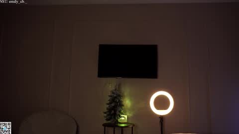 emilybatee online show from 02-09-25, 05:54