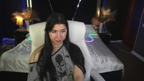 Emy online show from 11-11-25, 12:49