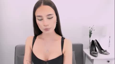 EmilyCharming online show from 02-02-26, 09:24