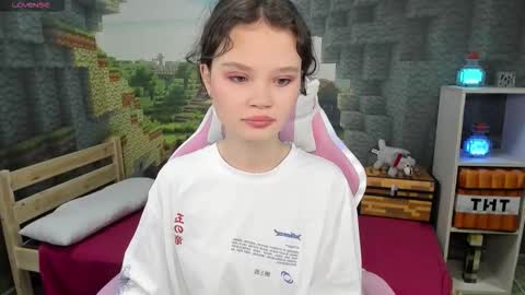 Emilyhaves online show from 09-22-25, 11:18