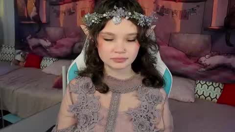 Emilyhaves online show from 10-30-25, 06:41