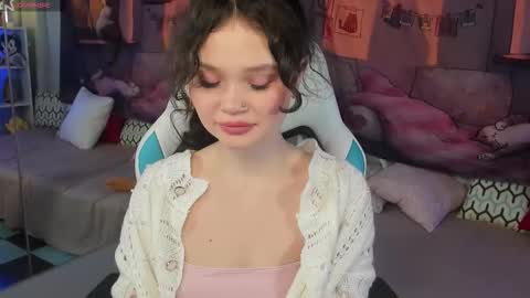 Emilyhaves online show from 11-08-25, 05:56