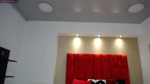 EMILY  online show from 04-04-26, 08:17