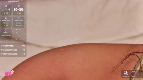Snapshot of emilycolle_ chatting on 01-25-25, 11:55 Emily online show from 01-25-25, 11:55