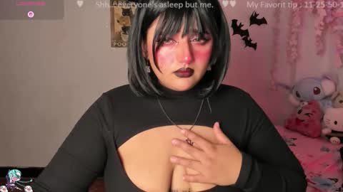 Snapshot of emilycollei chatting on 10-22-25, 02:34 Emily online show from 10-22-25, 02:34