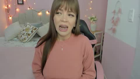 Snapshot of emilyharrix chatting on 03-03-26, 10:04 Emily online show from 03-03-26, 10:04