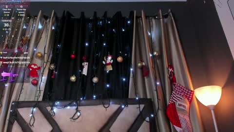 Emily Jhonson online show from 12-12-24, 12:44