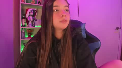 VALEEEN online show from 12-19-24, 03:52