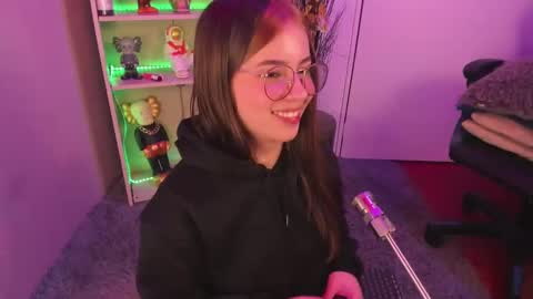 VALEEEN online show from 01-04-25, 04:00