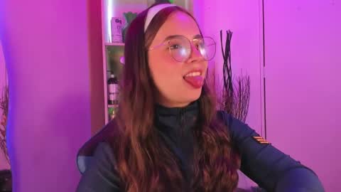 VALEEEN online show from 01-18-25, 03:38