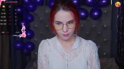 EmilyKents online show from 11-28-25, 12:35