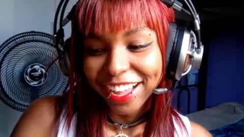 Snapshot of emilylivos chatting on 03-14-26, 05:07 Emily Livos online show from 03-14-26, 05:07