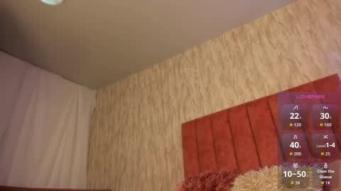 Snapshot of emilyparker__ chatting on 09-25-25, 04:00 My IG - EmilyParker   online show from 09-25-25, 04:00