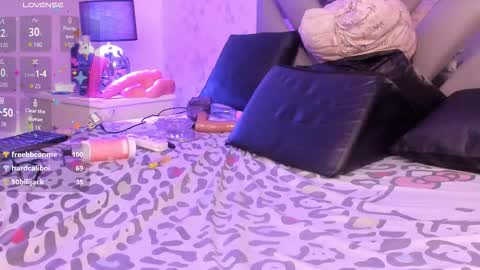         online show from 11-08-25, 04:56