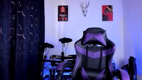  Emily Support me to have 100 likes plx online show from 12-18-25, 06:36