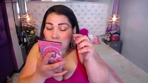 Snapshot of emilysander_ chatting on 12-09-24, 12:51 Emily online show from 12-09-24, 12:51