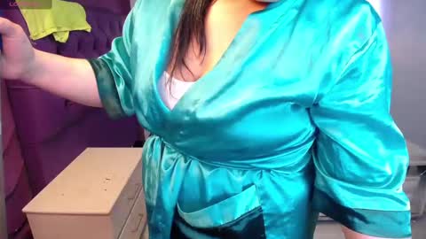 Snapshot of emilysander_ chatting on 12-09-24, 06:57 Emily online show from 12-09-24, 06:57