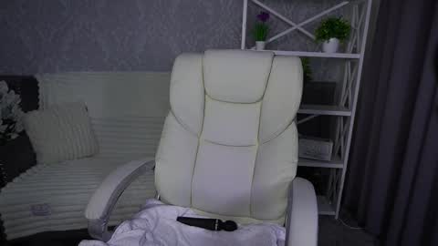  MY NAME IS Emily WELCOME EVERYONE I WILL BE HAPPY TO GIVE YOU WHAT YOU HAVE DREAMED OF FOR SO LONG online show from 02-25-26, 07:51