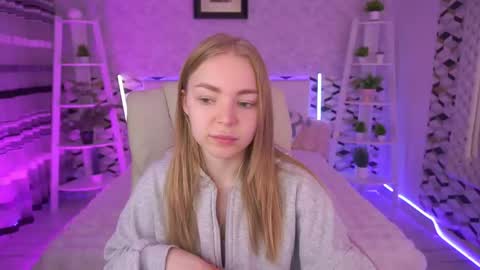  MY NAME IS Emily WELCOME EVERYONE I WILL BE HAPPY TO GIVE YOU WHAT YOU HAVE DREAMED OF FOR SO LONG online show from 04-18-26, 05:44