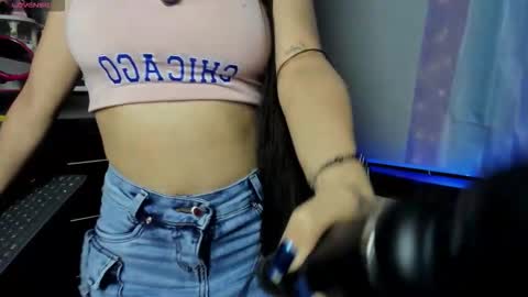 Emy online show from 03-09-26, 10:58