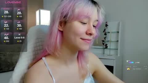 Betty online show from 06-12-26, 01:26