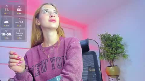 Snapshot of emilywillis8 chatting on 11-20-25, 02:17 E M I L Y online show from 11-20-25, 02:17