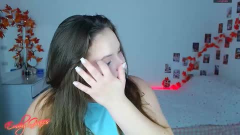 Snapshot of emilyxgrasez chatting on 09-21-25, 08:32 Emily online show from 09-21-25, 08:32