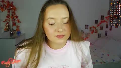 Snapshot of emilyxgrasez chatting on 10-02-25, 09:44 Emily online show from 10-02-25, 09:44