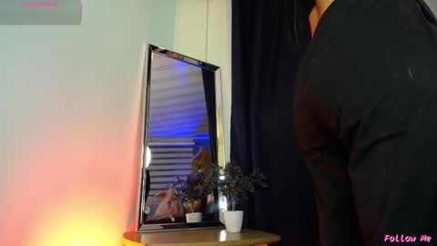 Emily  online show from 03-01-26, 03:19