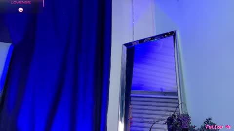 Emily  online show from 04-28-26, 01:15