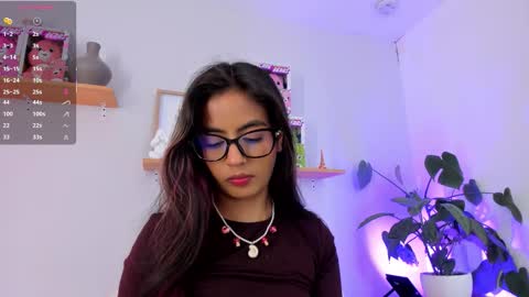 Snapshot of emilyy_bank chatting on 10-22-25, 08:08 Emily Bank online show from 10-22-25, 08:08