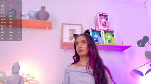 Snapshot of emilyy_bank chatting on 11-27-25, 07:27 Emily Bank online show from 11-27-25, 07:27