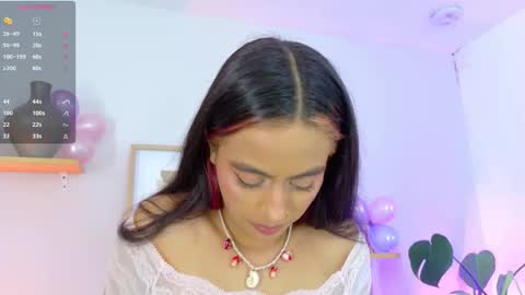 Snapshot of emilyy_bank chatting on 11-30-25, 06:56 Emily Bank online show from 11-30-25, 06:56