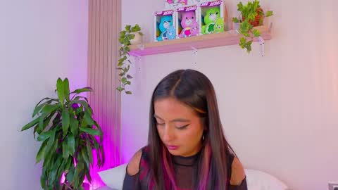 Emily Bank online show from 04-23-26, 08:22