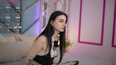 Snapshot of emilyymoon chatting on 07-04-26, 06:08 emilyymoon online show from 07-04-26, 06:08