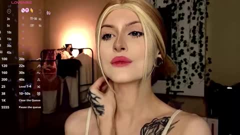 emimiy online show from 11-09-25, 03:27