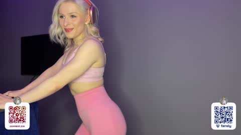 Snapshot of eminent_eva chatting on 02-05-25, 06:59 Eminent Eva online show from 02-05-25, 06:59