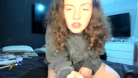 emliyjamesmjb online show from 12-28-24, 05:14