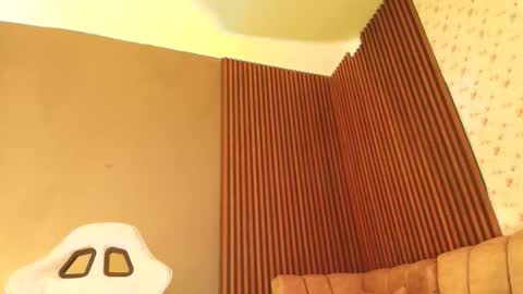 emma_and_aysha online show from 03-09-26, 10:58