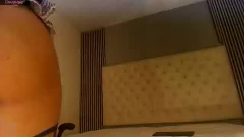 emma_and_aysha online show from 06-21-26, 01:46