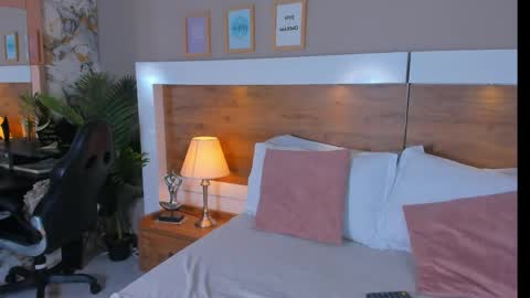 Emma  online show from 04-26-26, 10:24