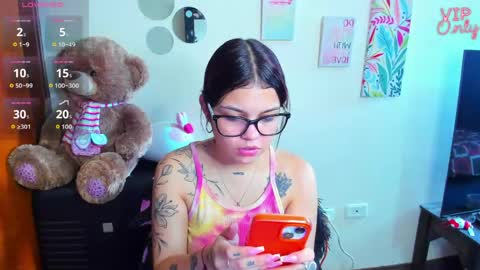 Snapshot of emma_boo_ chatting on 05-20-26, 03:07 emma_boo_ online show from 05-20-26, 03:07