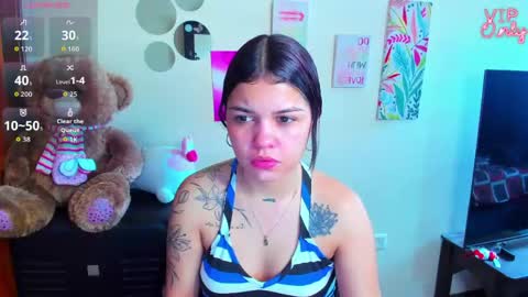 Snapshot of emma_boo_ chatting on 05-24-26, 03:39 emma_boo_ online show from 05-24-26, 03:39