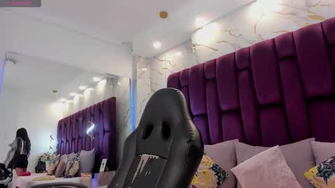 pau online show from 11-23-25, 03:01