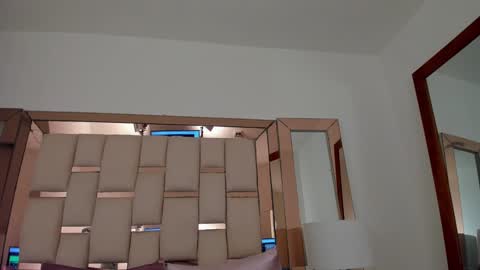 Snapshot of emma_castilloo chatting on 02-02-25, 06:53 Emma Castillo online show from 02-02-25, 06:53